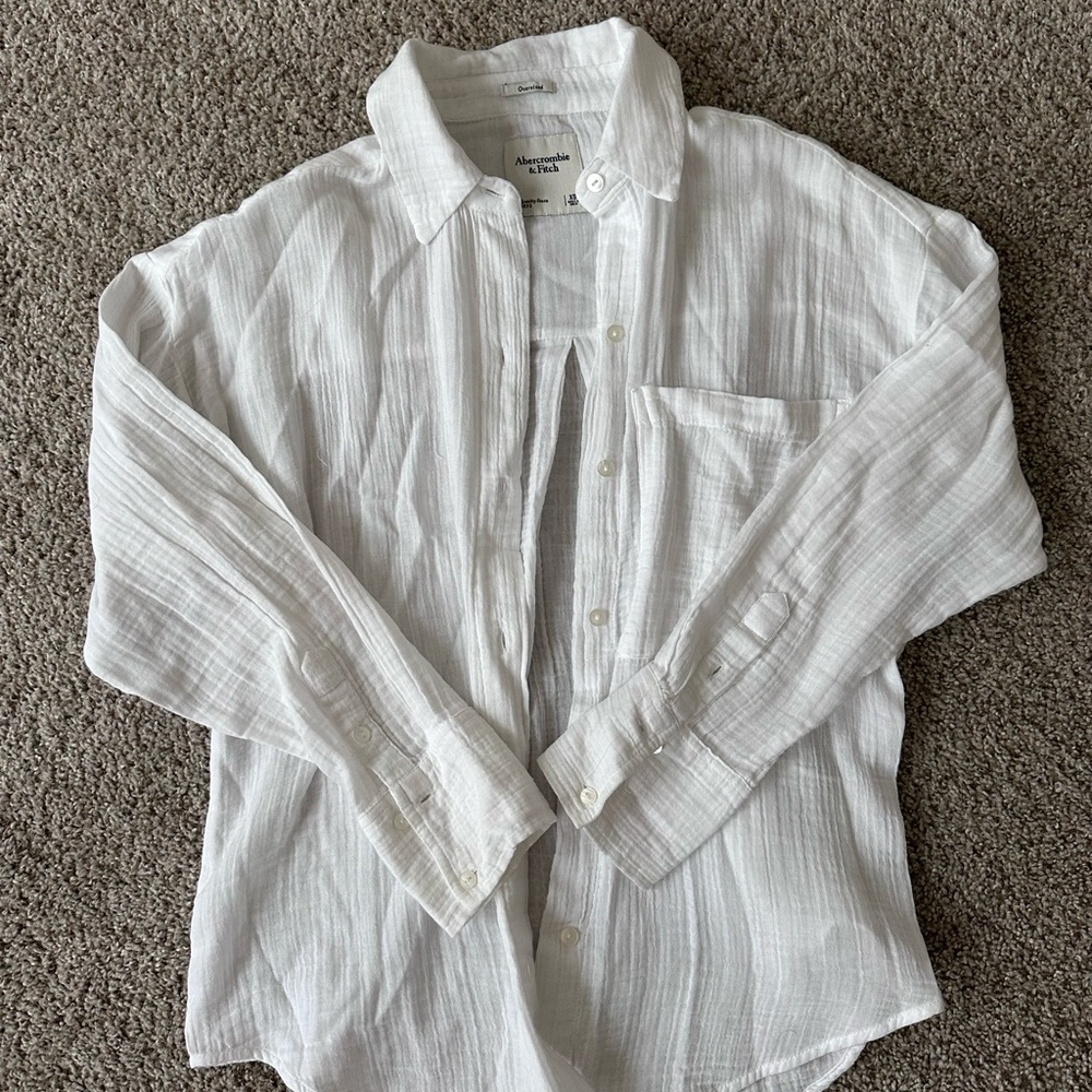 Abercrombie & Fitch White Casual Button-Down Shirt